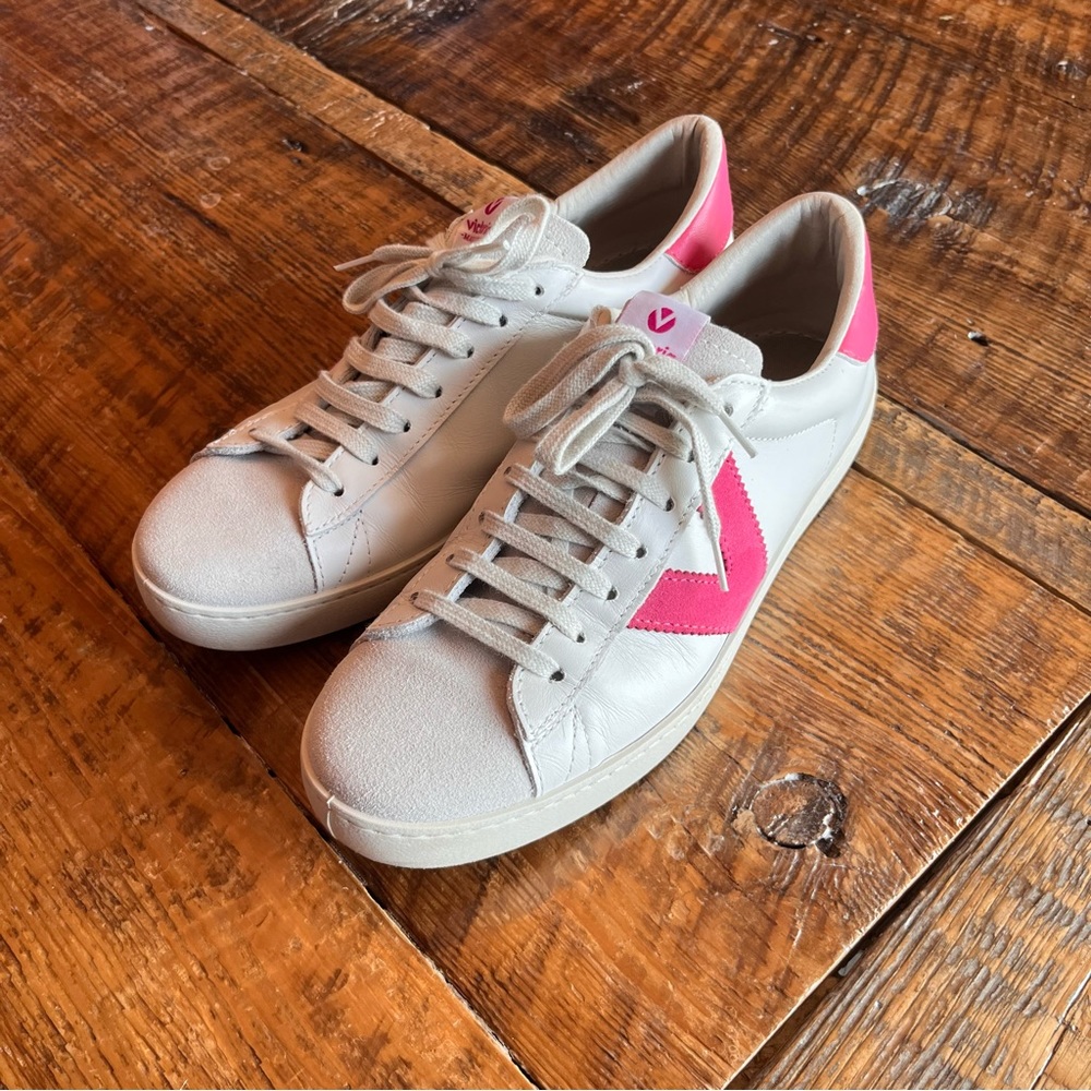 Victoria 126142 Sneaker White Leather Fuchsia Suede Turtle Dove Color